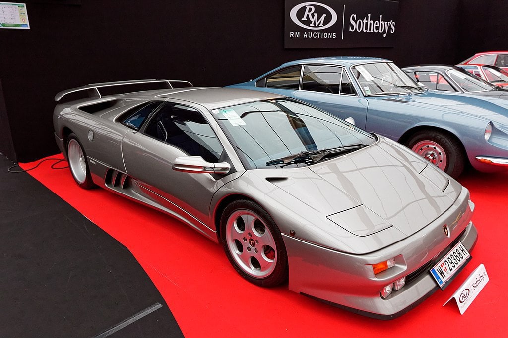 30. urodziny Lamborghini Diablo. Gdzie mogliśmy zobaczyć ten kultowy samochód?