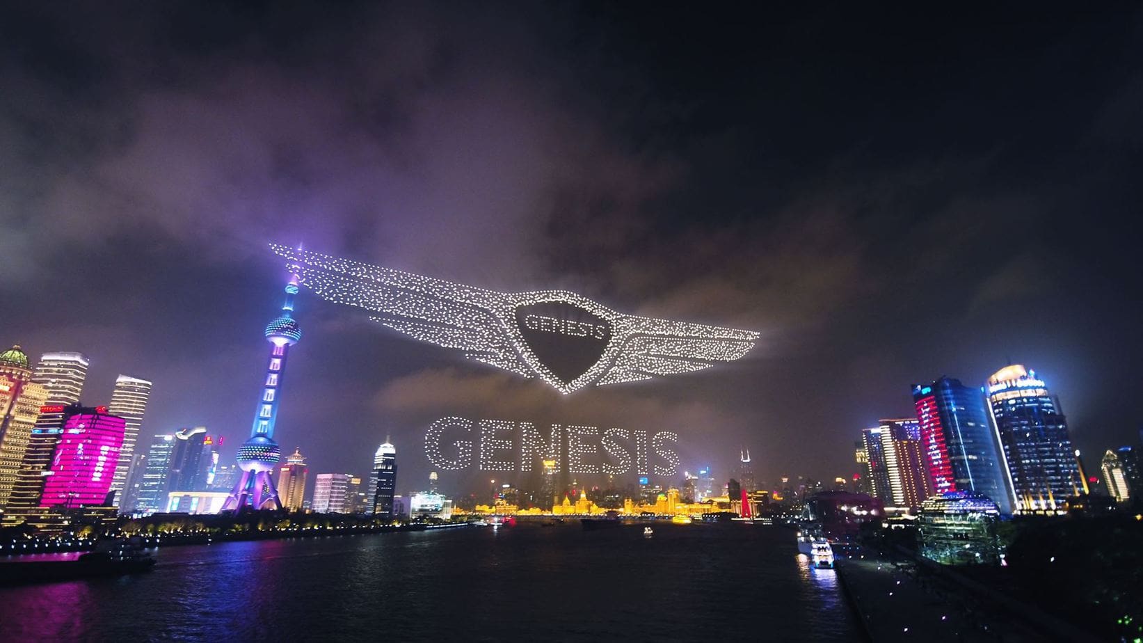 Genesis uczcił debiut na chińskim rynku majestatycznym pokazem lotniczym! [NAGRANIE]