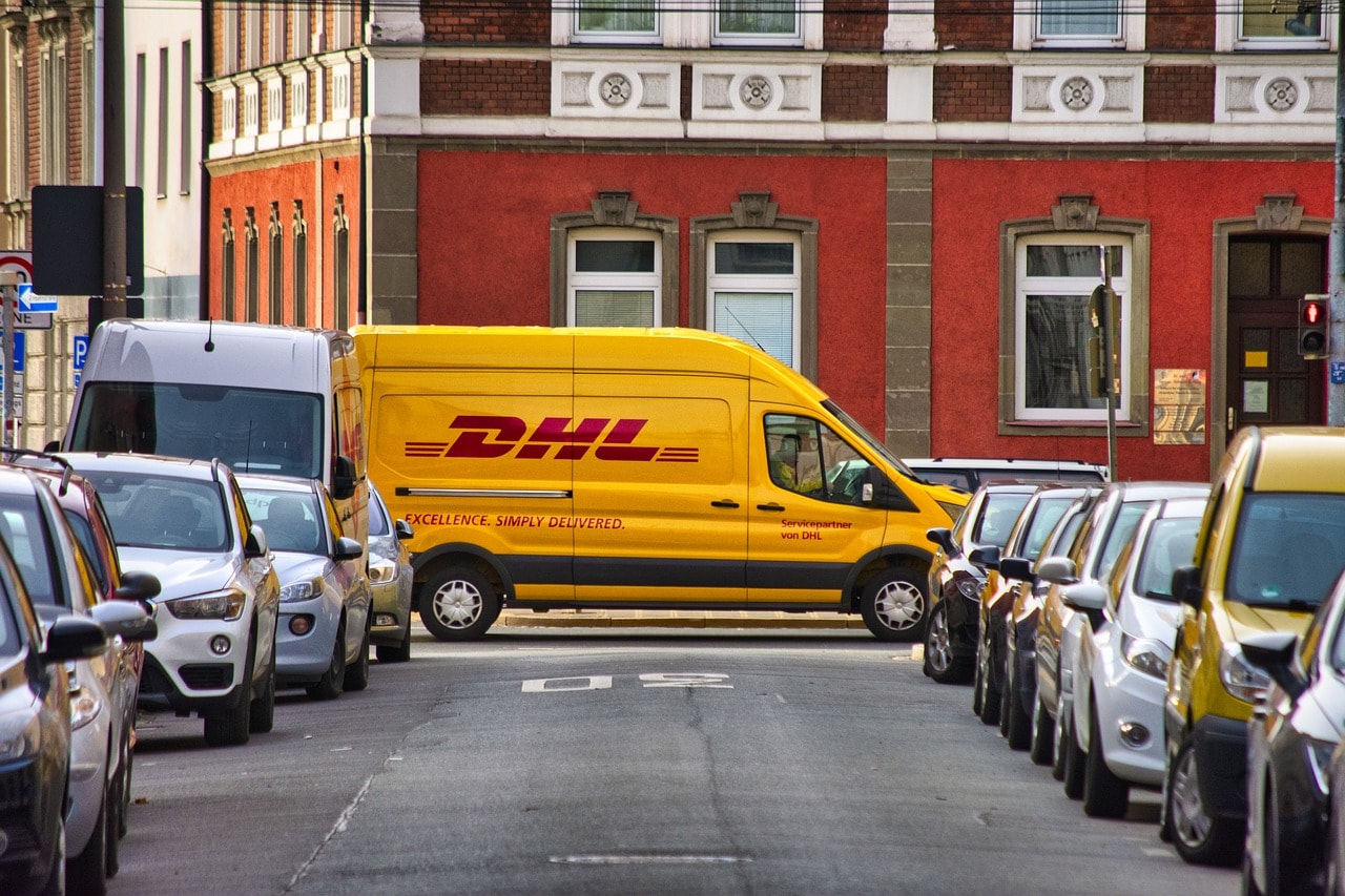 Kalifornia: DHL uruchomiło mobilny punkt obsługi przesyłek! O co chodzi?